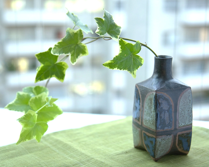 陶芸教室の課題で作られた花瓶